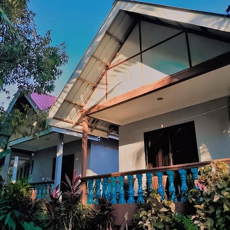 Fiqthya Chalet & Cafe Kampong Ayer Batang Екстер'єр фото