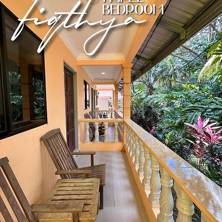 Fiqthya Chalet & Cafe Kampong Ayer Batang Екстер'єр фото
