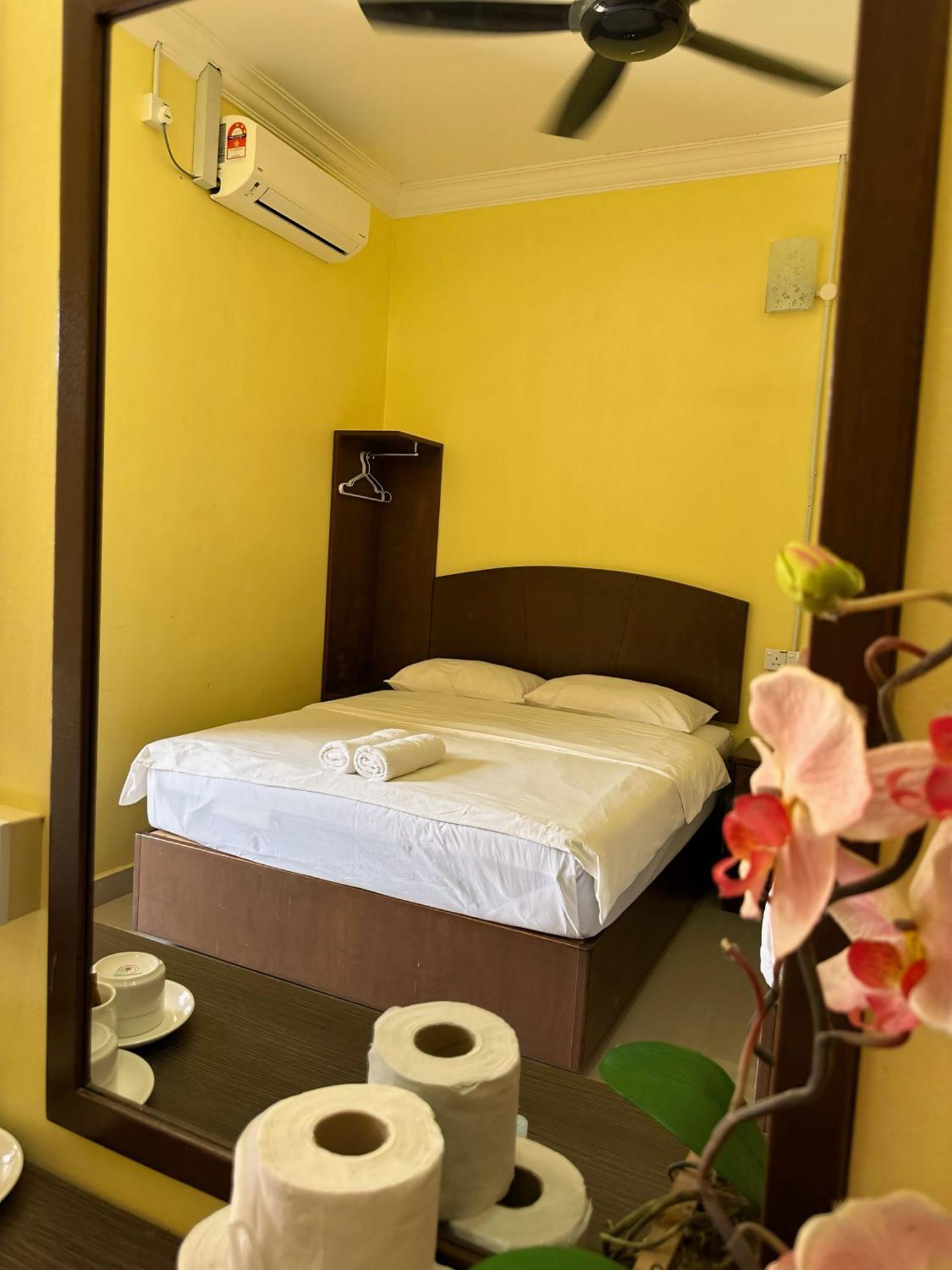 Fiqthya Chalet & Cafe Kampong Ayer Batang Екстер'єр фото